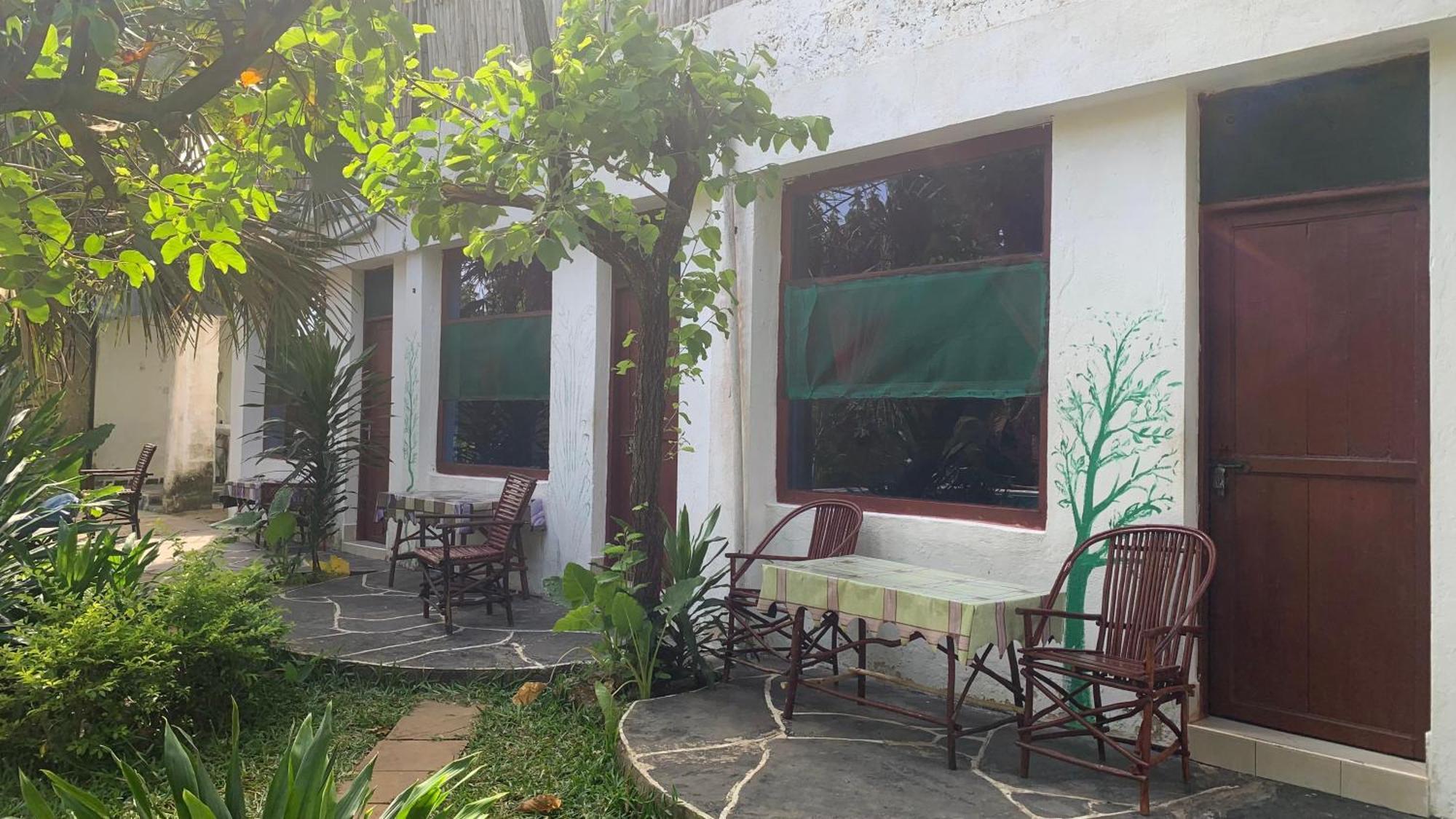 Diani Hostel Diani Beach Dış mekan fotoğraf