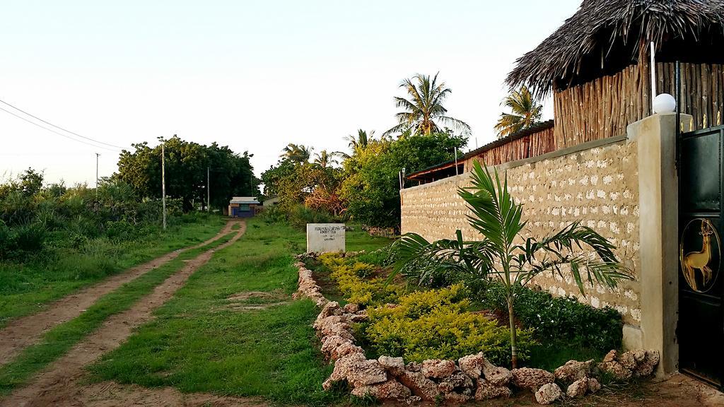 Diani Hostel Diani Beach Dış mekan fotoğraf