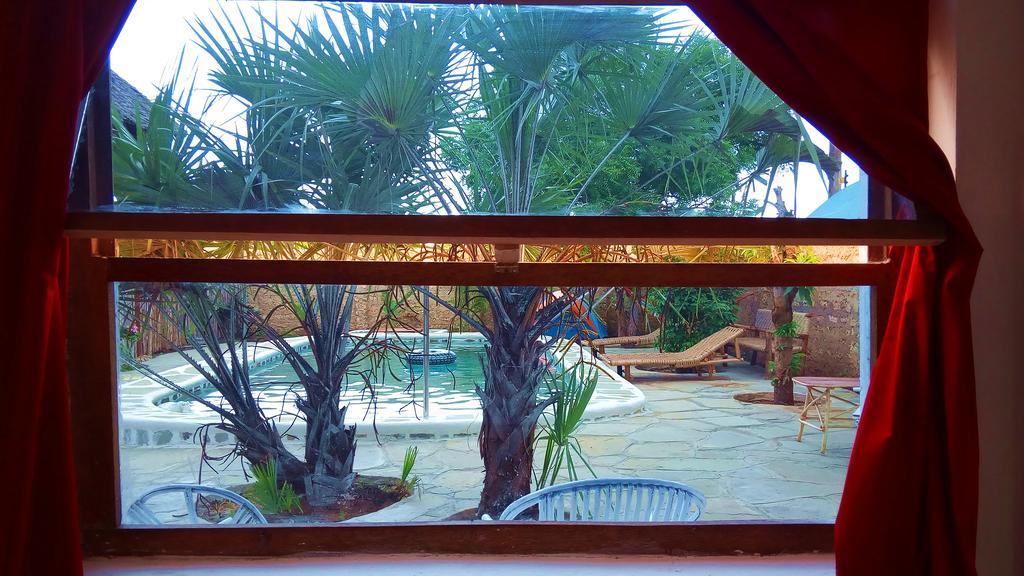 Diani Hostel Diani Beach Dış mekan fotoğraf