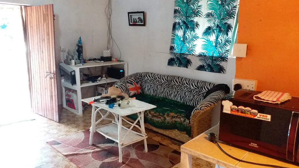 Diani Hostel Diani Beach Dış mekan fotoğraf