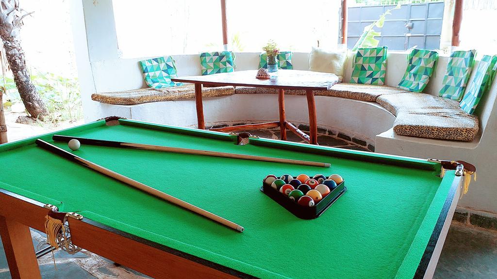 Diani Hostel Diani Beach Dış mekan fotoğraf